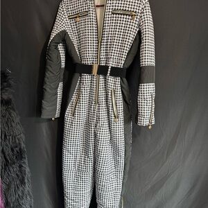 Stylish Black and White Houndstooth Women's Jumpsuit snowsuit